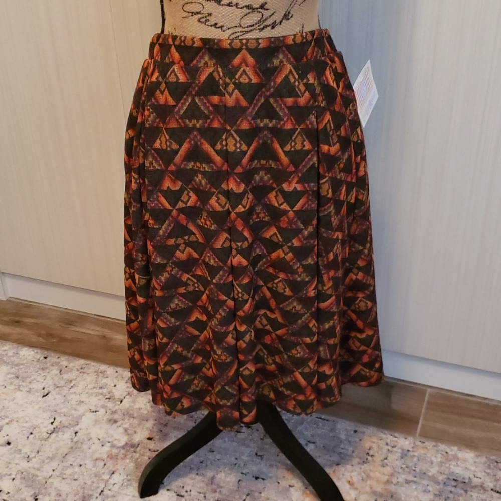 BNWT Lularoe Madison skirt 2XL